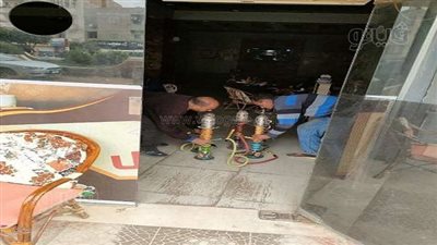 مقاهي الشرقية تتحدى الموجة الرابعة من كورونا وتقدم الشيشة في ديرب نجم