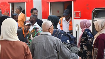 السكك الحديدية تُسيّر الرحلة الثامنة عشر لقطارات العودة الطوعية للأشقاء السودانيين