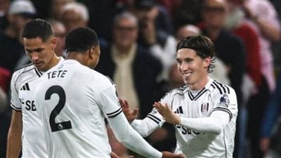 فولهام يهزم برينتفورد 3-1 في الدوري الإنجليزي 