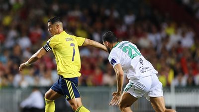 النصر يكتسح الرياض بخماسية في الدوري السعودي 