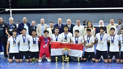 وزير الرياضة يهنئ منتخب الطائرة للشباب بعد التأهل لبطولة العالم والتتويج بأفريقيا