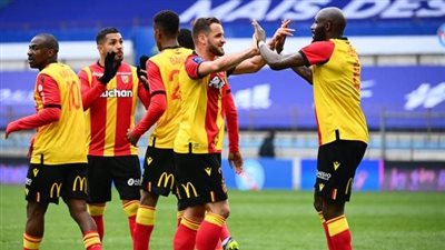 لانس يوقف انتصارات ليل بفوز ساحق في الدوري الفرنسي 