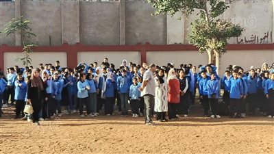محافظ الشرقية يشهد طابور الصباح ويفتتح مدرسة النصر الابتدائية بالقنايات (صور)