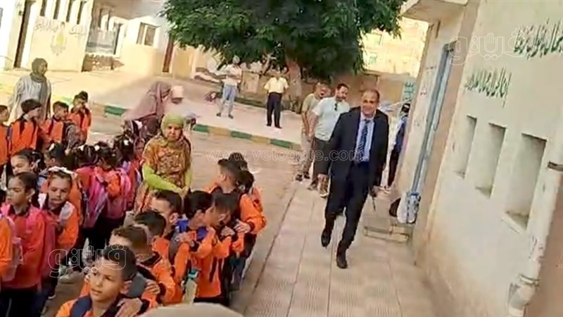 توافد الطلاب في أول