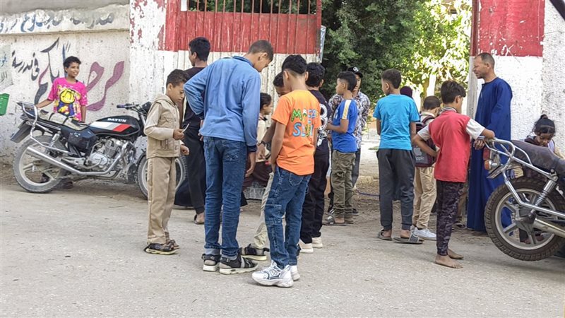 مدارس، فيتو