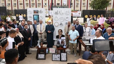 معرض أنشطة فنية ونصيحة من جمعة للطلاب، أجواء أول أيام الدراسة بجامعة الأزهر (صور)