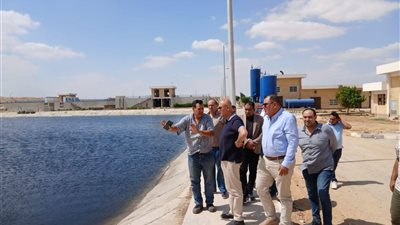 نائب رئيس هيئة المجتمعات يتفقد محطة المعالجة الرئيسية بالشروق 