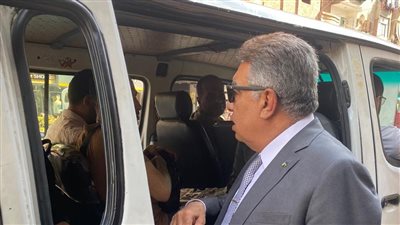 محافظ الدقهلية يتابع انتظام حركة النقل بشوارع المنصورة