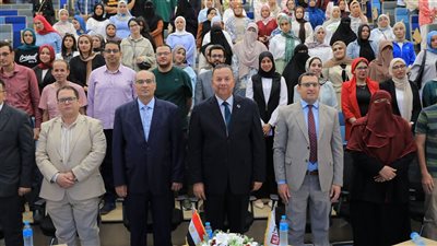 جامعة المنصورة الجديدة تستقبل طلابها الجدد في أجواء احتفالية