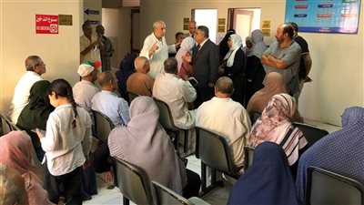 محافظ الدقهلية يتفقد سير العمل بعيادة التأمين الصحي بدكرنس
