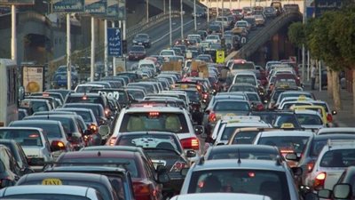 حالة الطرق اليوم، كثافات مرورية على المحاور الرئيسية وهذه المناطق الأكثر ازدحامًا