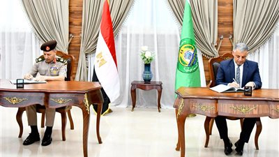 تعاون بين إدارة الإشارة بالقوات المسلحة ومحافظة الإسماعيلية لدعم شبكة الطوارئ والسلامة