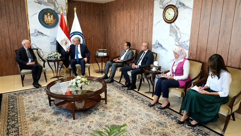 وزير البترول مع توتال