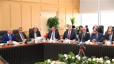 وزير النقل يوجه بإعداد دراسة متكاملة لوضع آليات لحماية الأتوبيسات المصنعة محليا