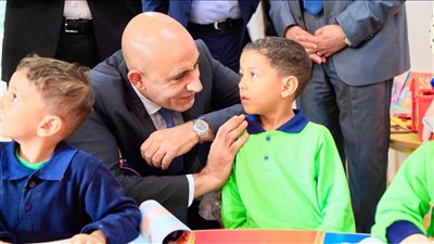 وزير التعليم من الشرقية: الدولة ماضية في خطتها للتوسع بإنشاء مدارس جديدة.. الانضباط المدرسي أساس نجاح المنظومة.. ويطمئن أولياء الأمور حول نظام البكالوريا.. ويفتح نقاش مع الطلاب (صور)