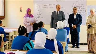 وكيل التعليم بالإسكندرية للمعلمين: استثمروا التكنولوجيا لتقديم خدمة تعليمية أفضل