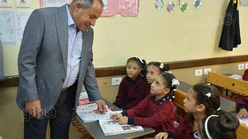 محافظ بورسعيد خلال