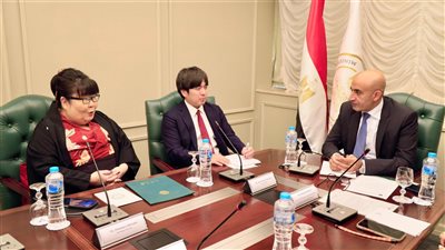 وزير التعليم يبحث مع ممثل جامعة هيروشيما التعاون في المجال التكنولوجي