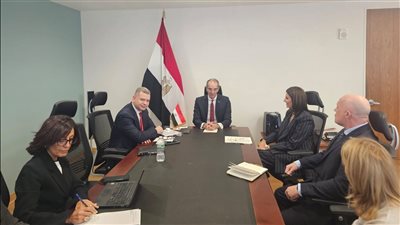 وزير الاتصالات يبحث مع شركات عالمية زيادة استثماراتها فى مجالات التعهيد 