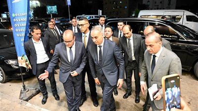 حملة ليلية مفاجئة لجهاز حماية المستهلك بالمقطم لضبط الأسواق ومتابعة مبادرة خفض الأسعار (صور) 