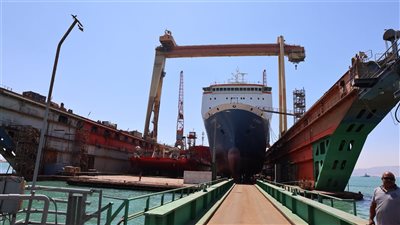 تصدير 34 ألف طن فوسفات إلى الهند عبر ميناء سفاجا 