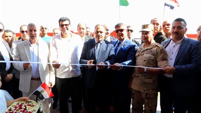  محافظ الشرقية يفتتح مدرستي عبد الرحمن عبد العزيز والقطاوية الابتدائية 