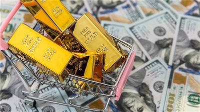 أخبار الاقتصاد اليوم: تراجع الذهب والدولار وارتفاع البيض والطماطم.. البورصة تربح 37 مليار جنيه.. وتحويلات المصريين بالخارج تسجل أعلى مستوى شهري تاريخيا