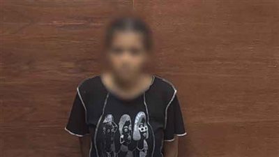 الداخلية تضبط فتاة تعدت على أخرى أمام مدرسة بمصر القديمة 