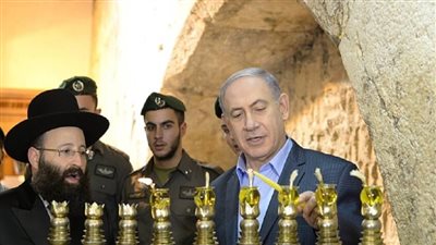 نتنياهو يواصل تخاريفه: معظم الفلسطينيين في القدس جاؤوا إليها بعد جدي الأكبر