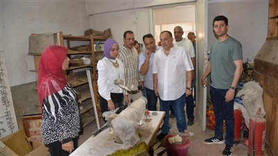  تجهيز ورش تدريب ومعرض دائم، محافظ أسيوط يتفقد أعمال تطوير مركز خان الخليلي للحرف اليدوية (فيديو وصور)