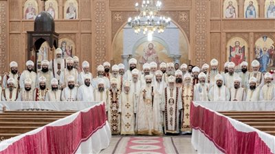 كهنة إيبارشية برج العرب يناقشون متطلبات الخدمة المستقبلية