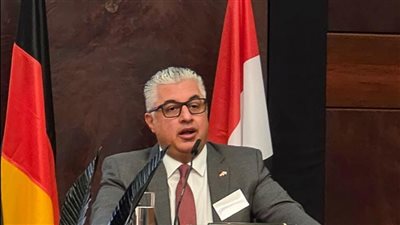 رئيس اقتصادية قناة السويس يلتقي مسئولين ومستثمرين ألمان لتعزيز التعاون الثنائي