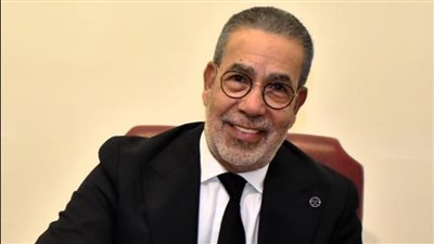 مؤتمر أدباء مصر يعلن اختيار مدحت العدل رئيسا لدورته السابعة والثلاثين