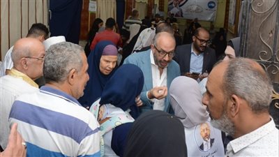 النائب حسام المندوه ينظم قافلة طبية مجانية جديدة في بولاق الدكرور استفاد منها 2500 مواطن بالكشف والعلاج المجاني (صور)