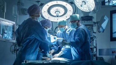 للقضاء على قوائم الانتظار، إجراء 130 عملية جراحية بمستشفى العريش خلال أسبوع 