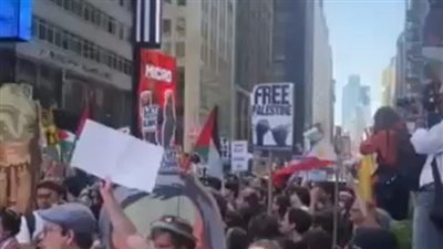 بالتزامن مع كلمة نتنياهو بالأمم المتحدة، انطلاق مسيرة حاشدة في نيويورك دعما لغزة (فيديو)