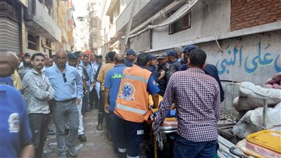  انهيار أجزاء من المبنى وحصار عشرات العمال بداخله.. تفاصيل كارثة انفجار غلايات مصنع المحلة.. وفاة 11 شخصا وإصابة 33 آخرين.. وانهيار أسر الضحايا أثناء تشييع الجثامين