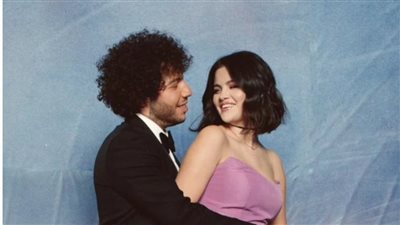 الصور الأولى من استعدادات سيلينا جوميز وبيني بلانكو لحفل زفافهما في كاليفورنيا