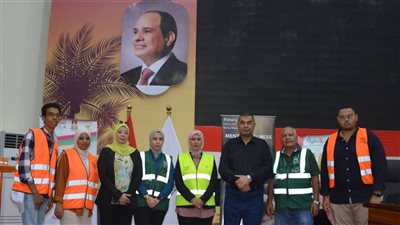 الكشف على 1550 شخصا وإجراء 10 عمليات متنوعة بقافلة طبية مجانية بالوادي الجديد