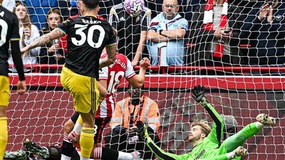 الدوري الإنجليزي، شوط أول صادم لـ مانشستر يونايتد أمام برينتفورد (فيديو)