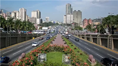 الرئيس الفنزويلي لـ واشنطن: نستخدم كل السبل الدبلوماسية لتجنب المواجهة العسكرية