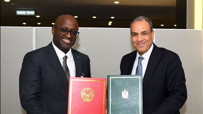 وزيرا خارجية مصر ورواندا يوقعان اتفاقية إعفاء متبادل من التأشيرات للجوازات الرسمية