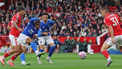 سندرلاند يفوز على نوتنجهام فورست ويصعد للمركز الثالث بالدوري الإنجليزي