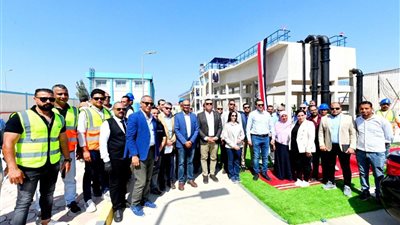 وزير الإسكان ومحافظ البحيرة يفتتحان محطة معالجة الصرف الصحي بمركز بدر 
