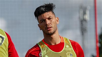 تكرار الإصابات يهدد مستقبل أشرف داري مع الأهلي