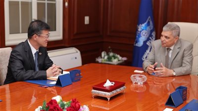 أسامة ربيع يبحث سبل التعاون مع شركة CSTC الصينية لتطوير الترسانات