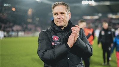 الأهلي يستعد لإعلان تنصيب توماس توماسبرج مدربًا للفريق