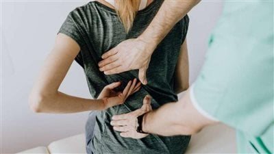 دليلك الشامل لأعراض وأسباب وطرق علاج عرق النسا