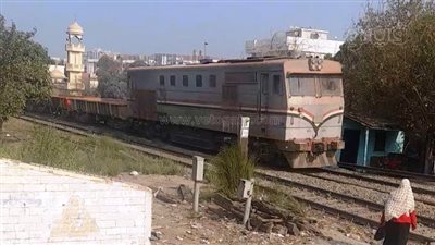 عودة حركة القطارات عقب خروج 7 عربات بضائع عن القضبان ببني سويف