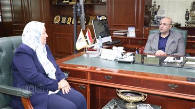 محافظ بني سويف: تسليم 13 ألف تابلت لطلاب الصف الأول الثانوي